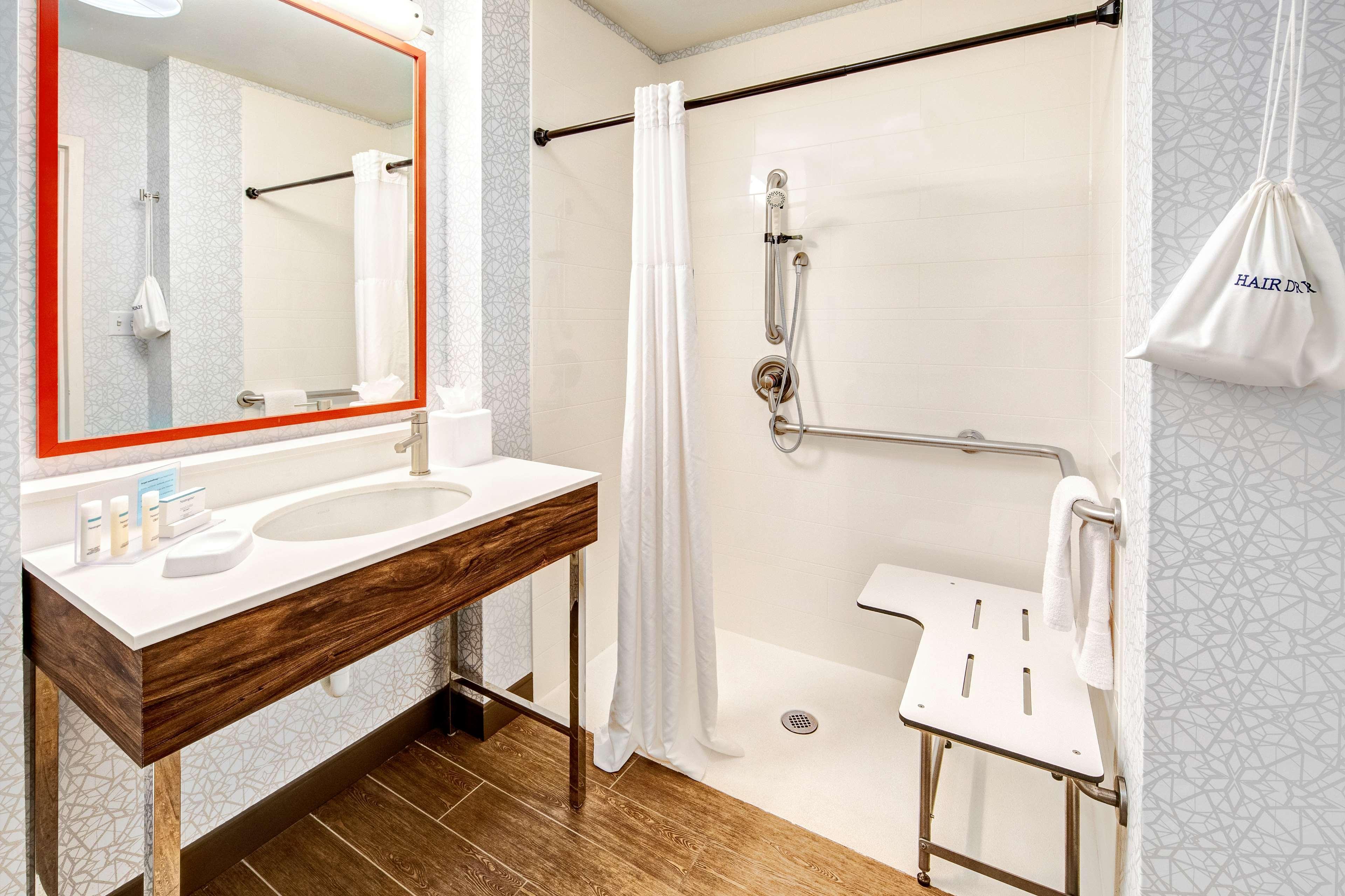 Hampton Inn Van Buren Bagian luar foto